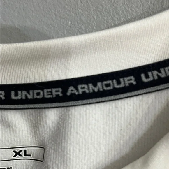 Under Armour Men's White Long Sleeve Performance Tee Coldgear Fitted - Picture 5 of 9